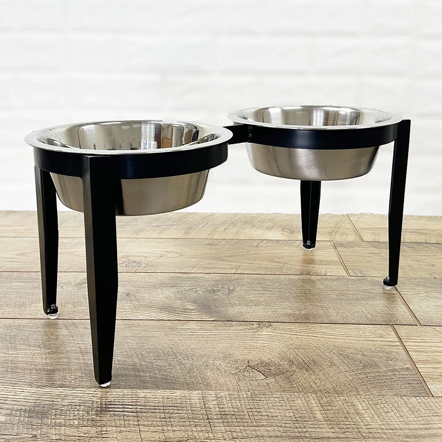 Double Diner Vision - Dog Feeder - Dog Bowl - 2 Color Options